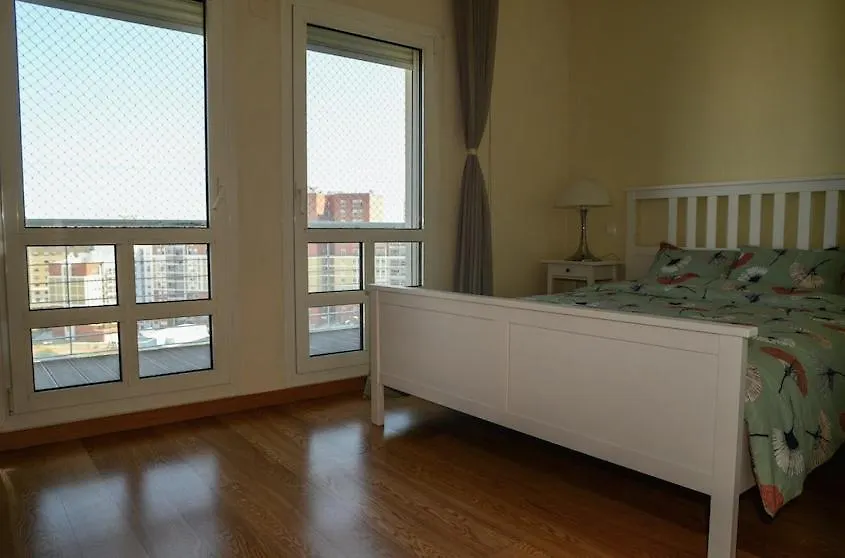 Luxury Home Lisboa Laranjeiras 0*, Lisbon
