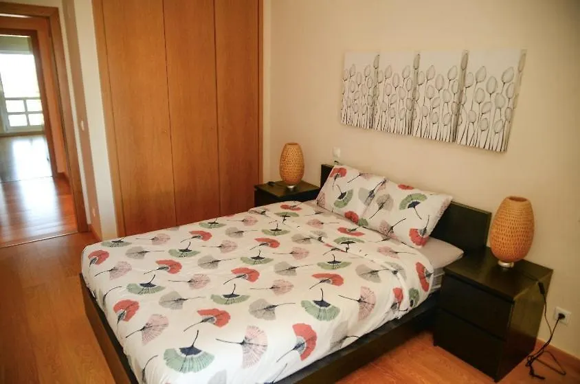 Luxury Home Lisboa Laranjeiras 0*, Lisbona
